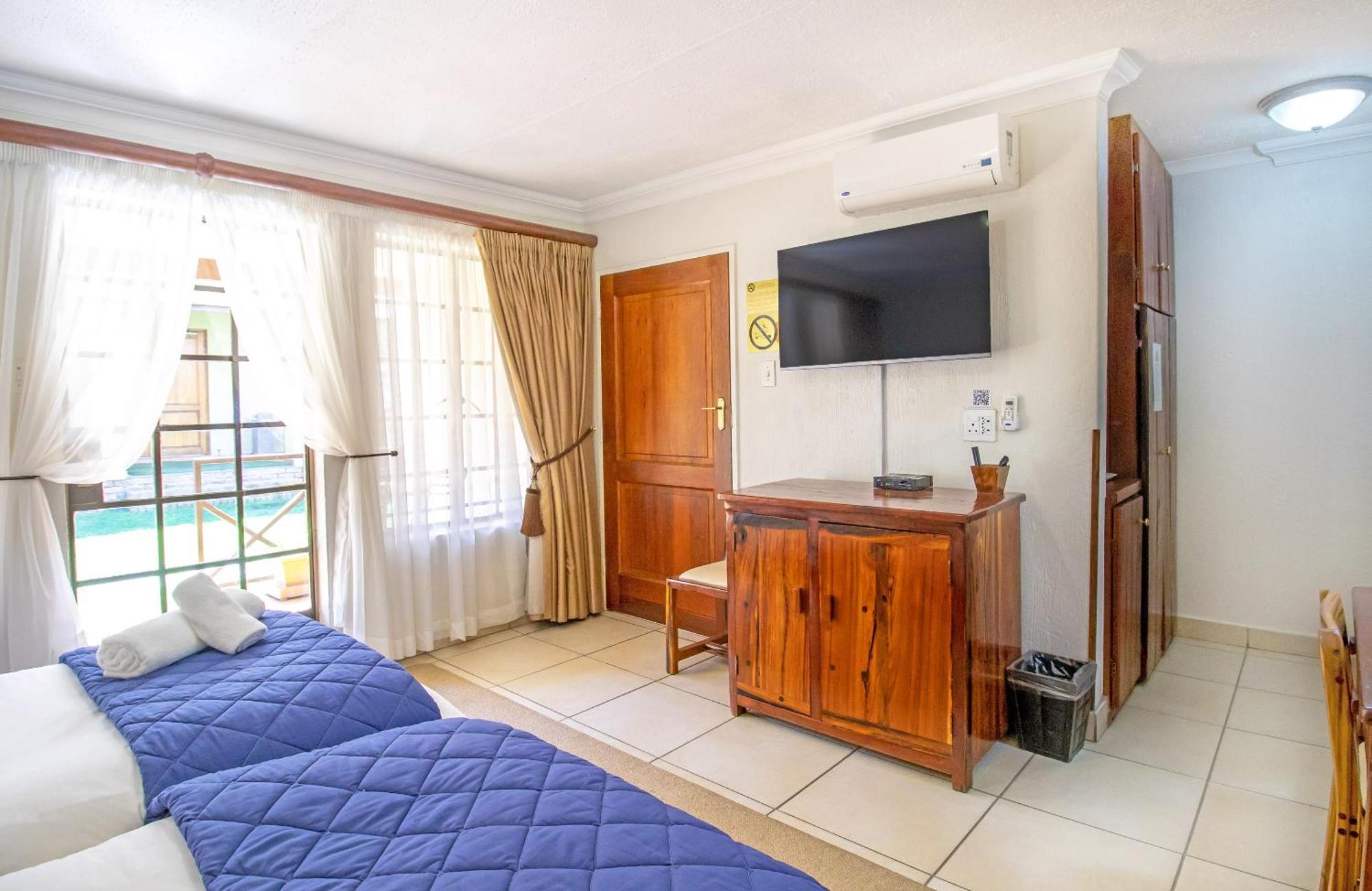 Afrique Boutique Hotel O.R. Tambo Boksburg Room photo